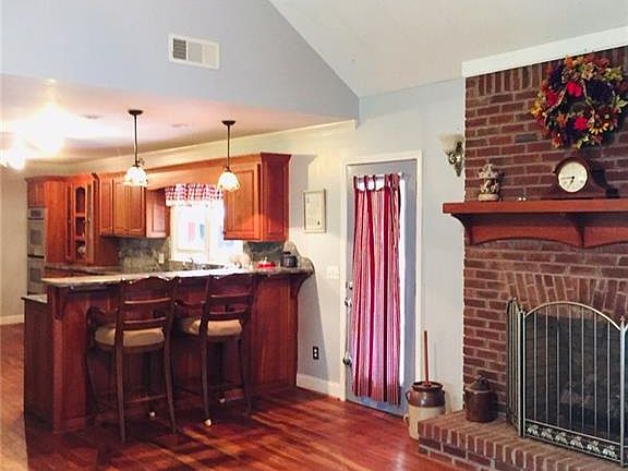 5th image of 511 Dogwood Hills Ln