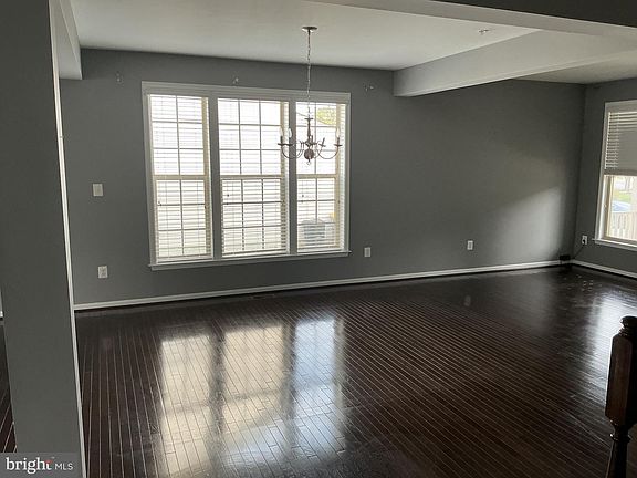 3rd image of 2606 Saint Nicholas Way
