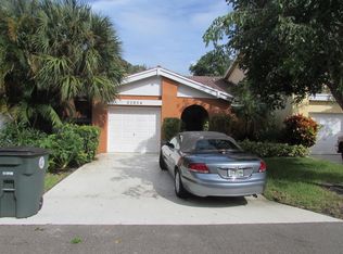 20854 Via Valencia Dr, Boca Raton, FL 33433