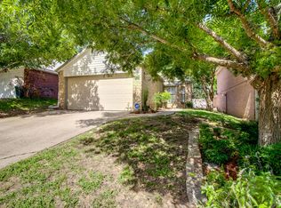 1593 Tall Timbers Dr, Euless, TX 76039