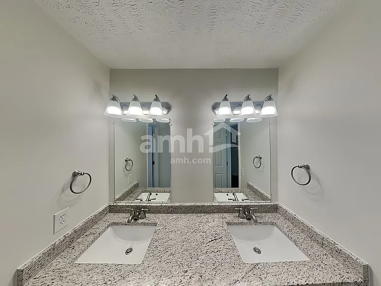 4020 Snowbird Dr — Photo 9