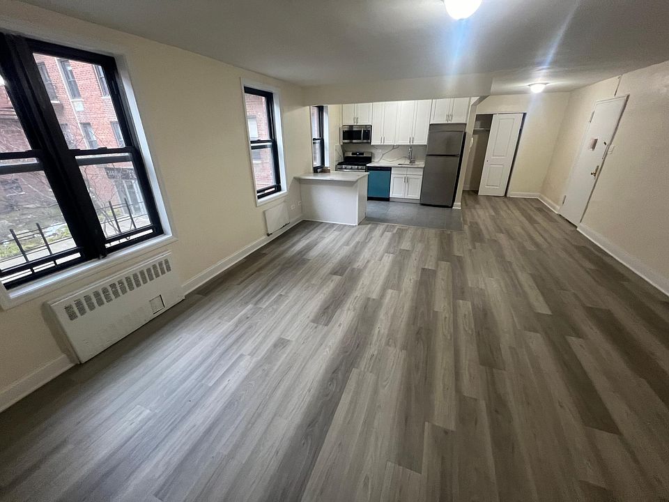 1st image of 14435 35th Ave #1C