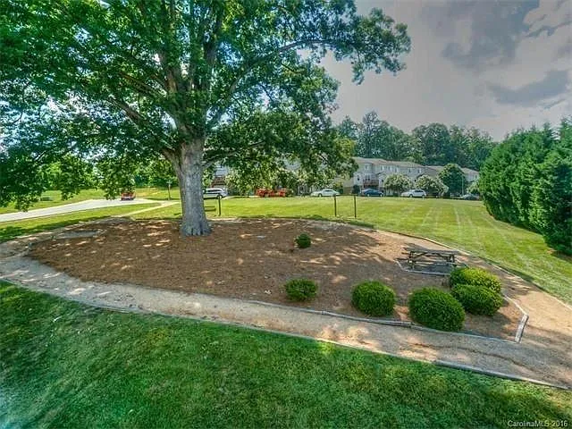 Sunridge Common Park