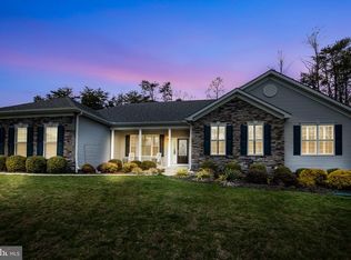 39803 Grandview Haven Dr, Mechanicsville, MD 20659