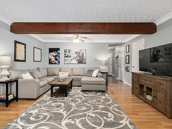 3rd image of 697 Slate Hollow Ct