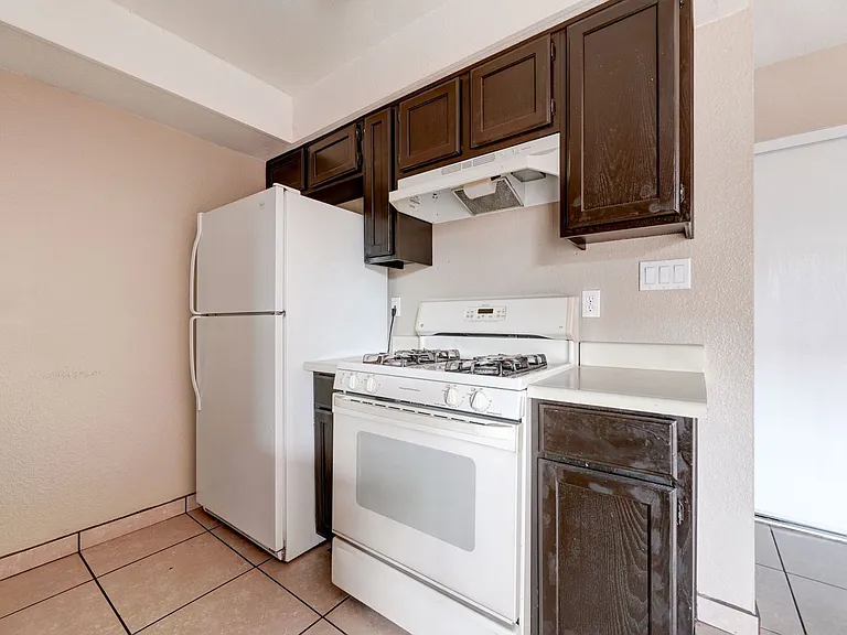 3840 N 43rd Ave #2 — Photo 9