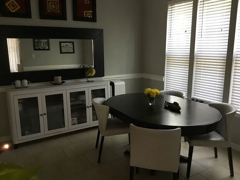 Dinning table with 4 leather chairs