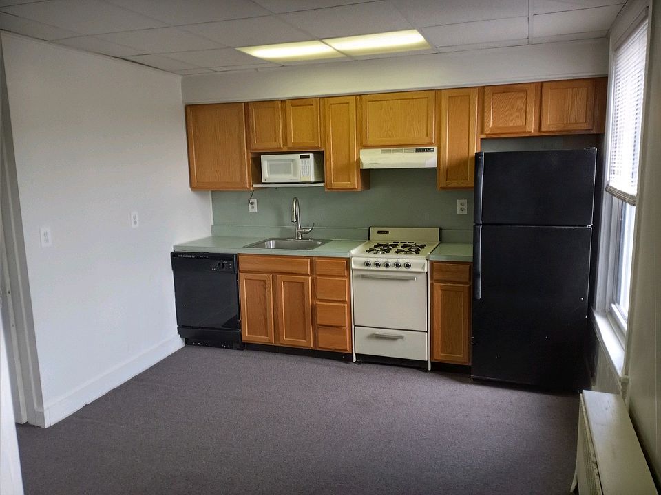 2nd image of 31 S High St Floor 3