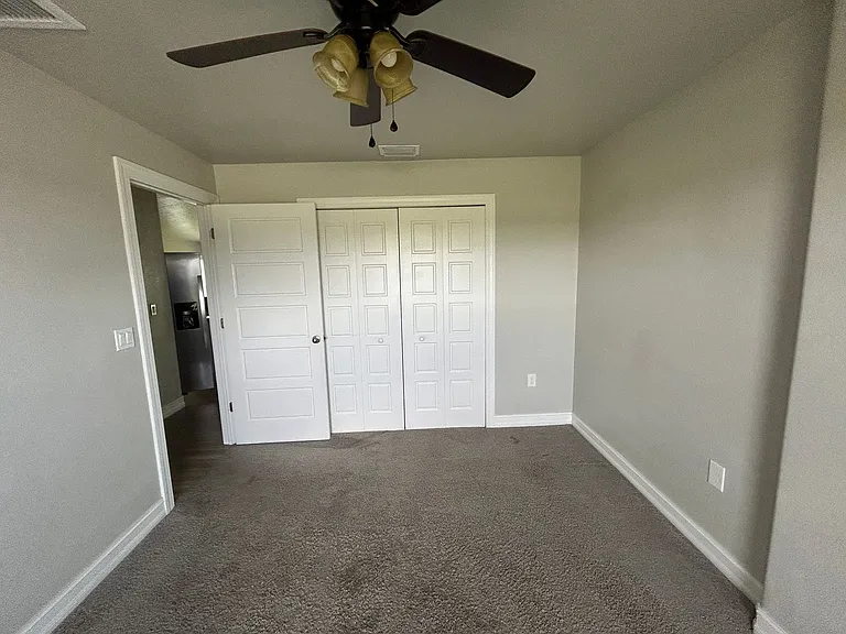 2412 NW 8th Pl — Photo 18
