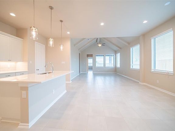 5th image of 5906 Painted Daisy Ln
