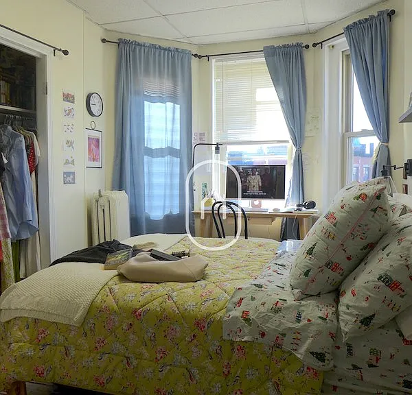 851 Beacon St #3 — Photo 4