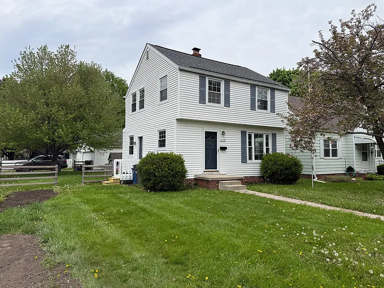 3162 Winston Blvd — Photo 1
