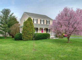 15114 Bernadette Ct, Chantilly, VA 20151