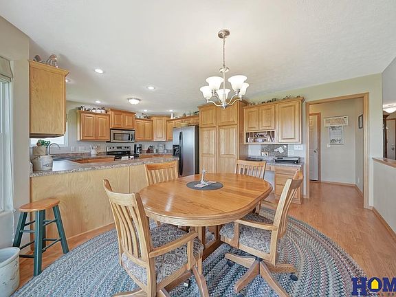 4th image of 10140 N 152nd St