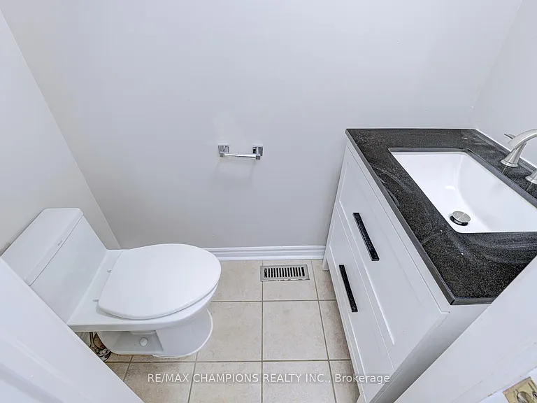 20 Bell St — Photo 17