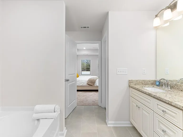 4122 Fulson Dr — Photo 22