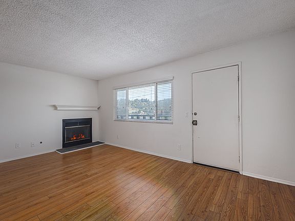 4th image of 10133 Tujunga Canyon Blvd #2