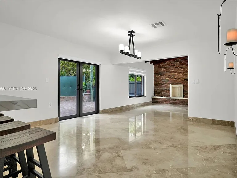 6820 SW 86th Ave — Photo 23