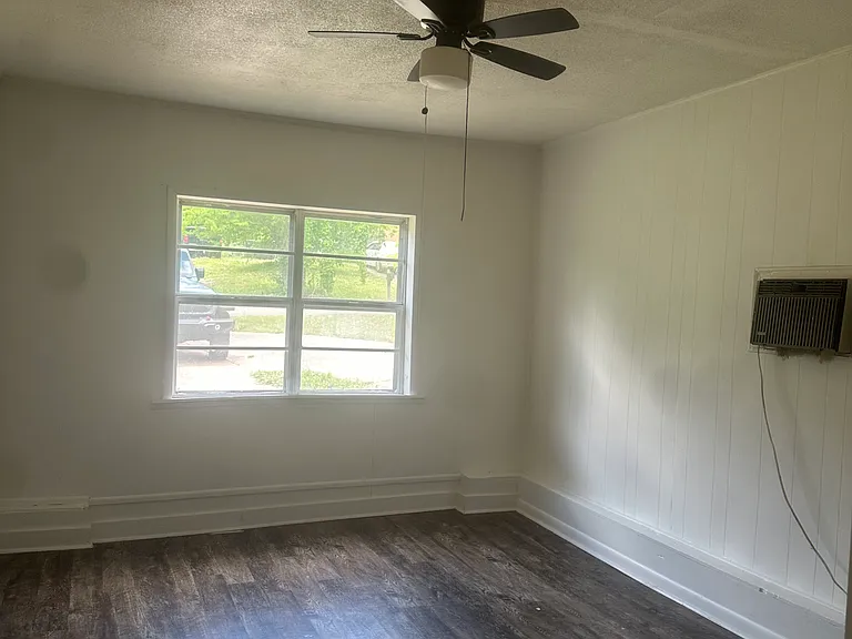 103 Leigh Ann Cir — Photo 6