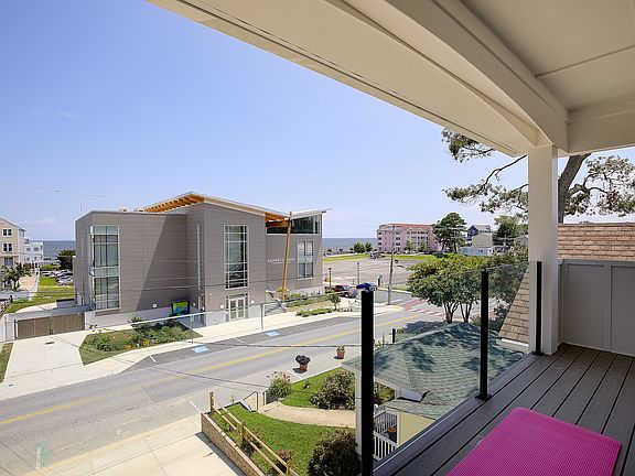 4th image of 9106 Chesapeake Ave #300