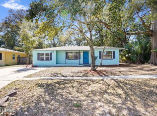 2330 Cedar Shores Cir, Jacksonville, FL 32210