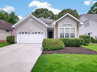 2672 Einstein Dr, Virginia Beach, VA 23456