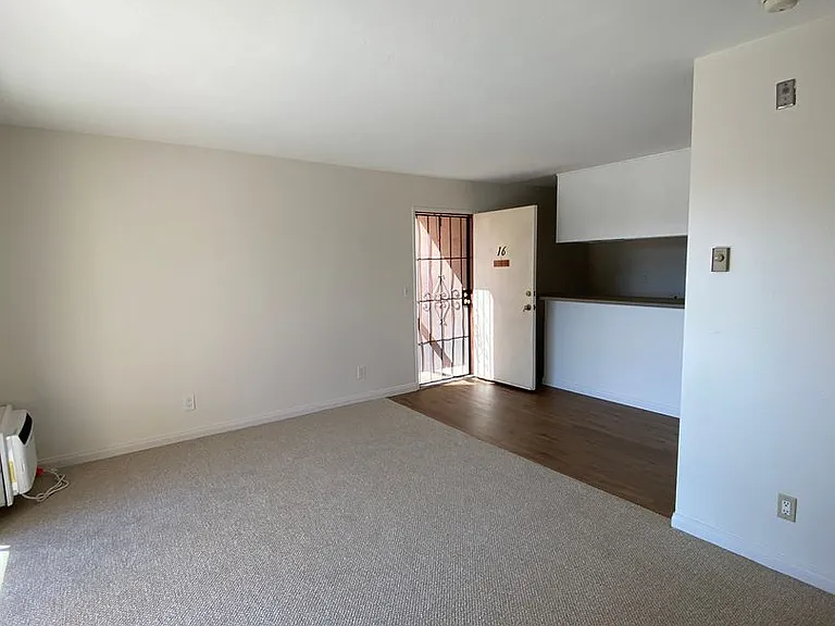 Aztec Apartments — Photo 15