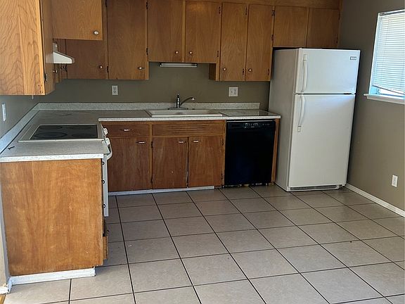 3rd image of 1804 NE Turnagin PL