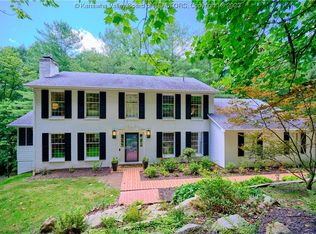 6 Quail Cove Rd, Charleston, WV 25314