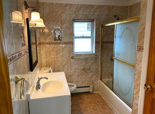 7501 162nd St #1, Flushing, NY 11366