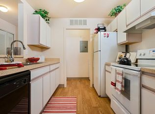 15845 Goddard Rd APT 107, Southgate, MI 48195