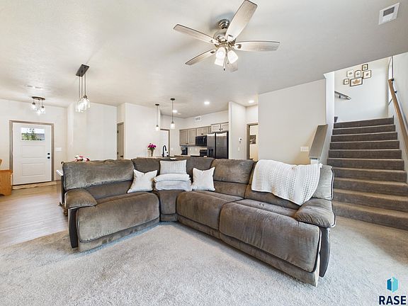 2nd image of 4410 E Whisper Ridge Pl