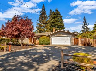 1026 Hampton Rd, Lafayette, CA 94549