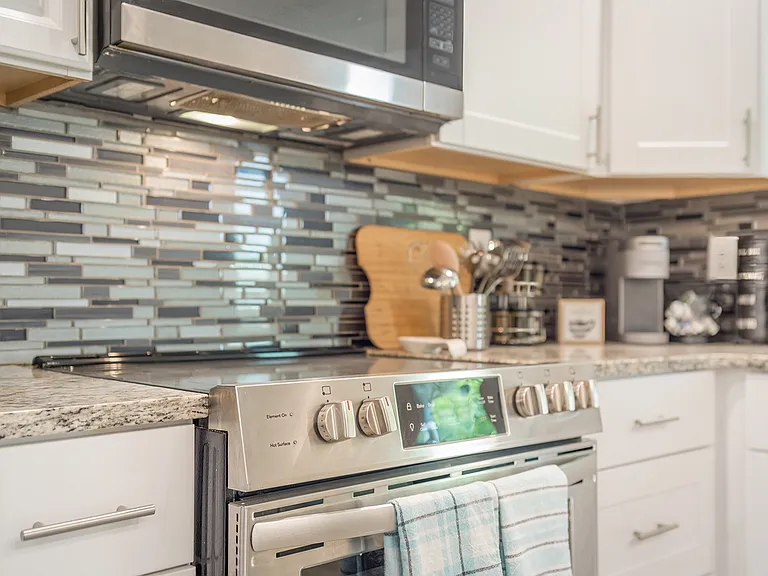 2390 Brackett Rd SW — Photo 43
