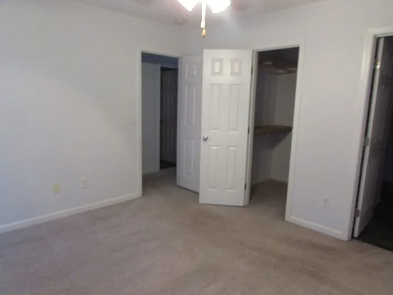 3240 Valencia Dr — Photo 7