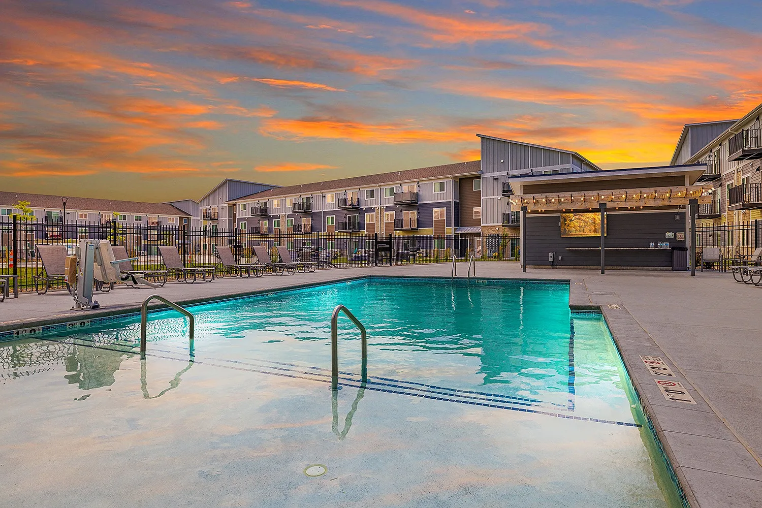 Village West Apartments — Photo 2