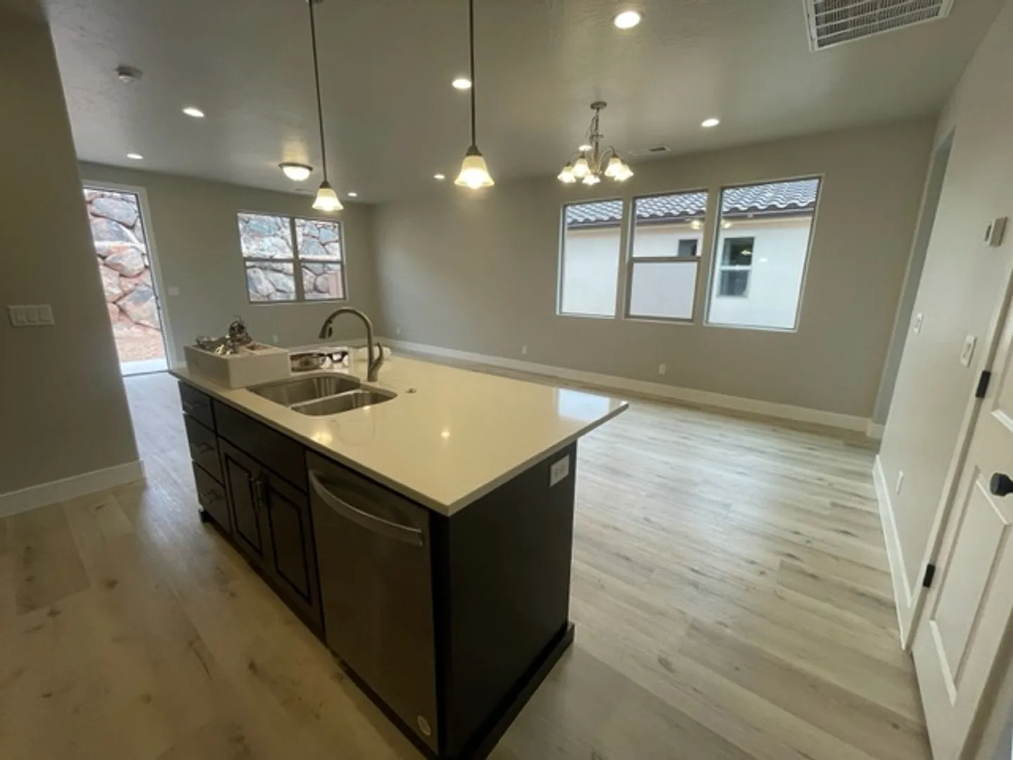 Beautiful Brio Home. — Photo 4