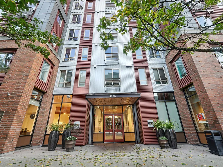 LEVA on Market — Photo 31