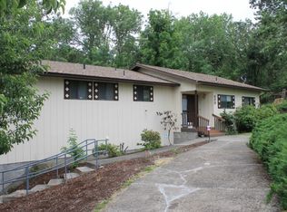 400 Braunda Dr, Roseburg, OR 97471