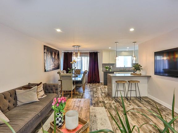 2nd image of 503 E Tujunga Ave APT L