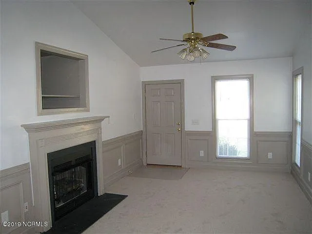 2 bed, 2.0 bath, $1,050 — Photo 4