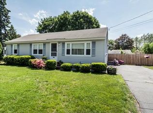 33 Dunstable St, Lawrence, MA 01843