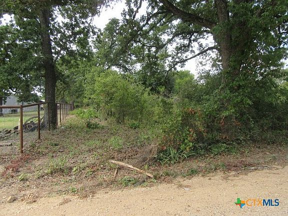 3rd image of 507 County Road 405