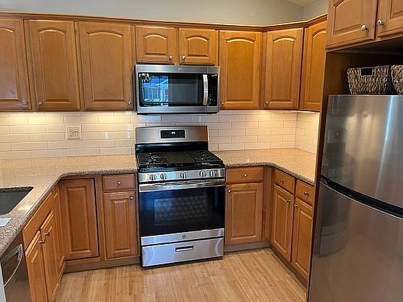 5th image of 23 Nautilus Dr