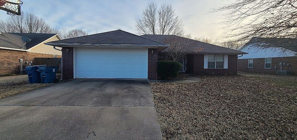 1st image of 1300 SE 22nd St