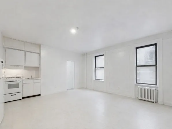 557 West 150th Street image 1 of 23