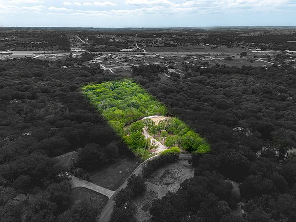 3rd image of 113 Overlook Ct