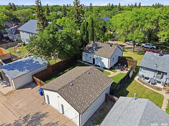 2nd image of 220 3rd Street E