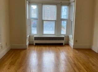 15 Kossuth St #101, Biddeford, ME 04005