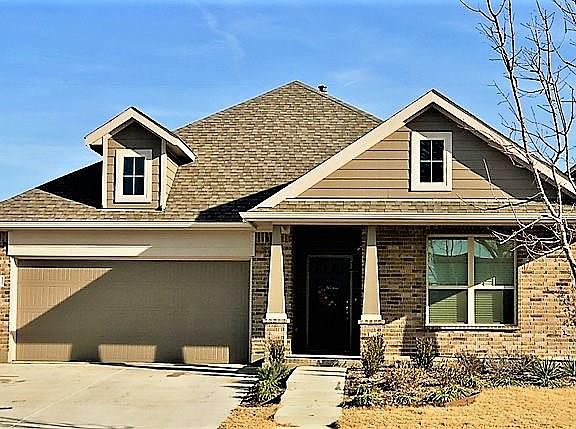 2nd image of 208 Bluebird Way
